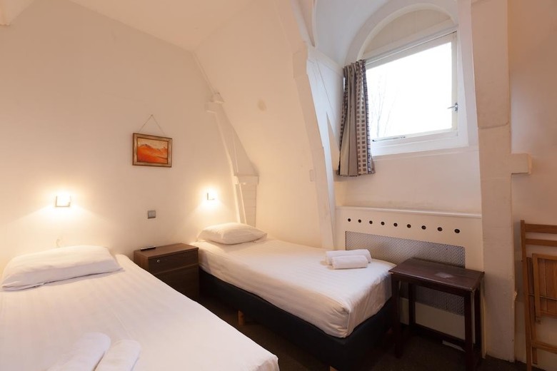 The Townhouse Hotel