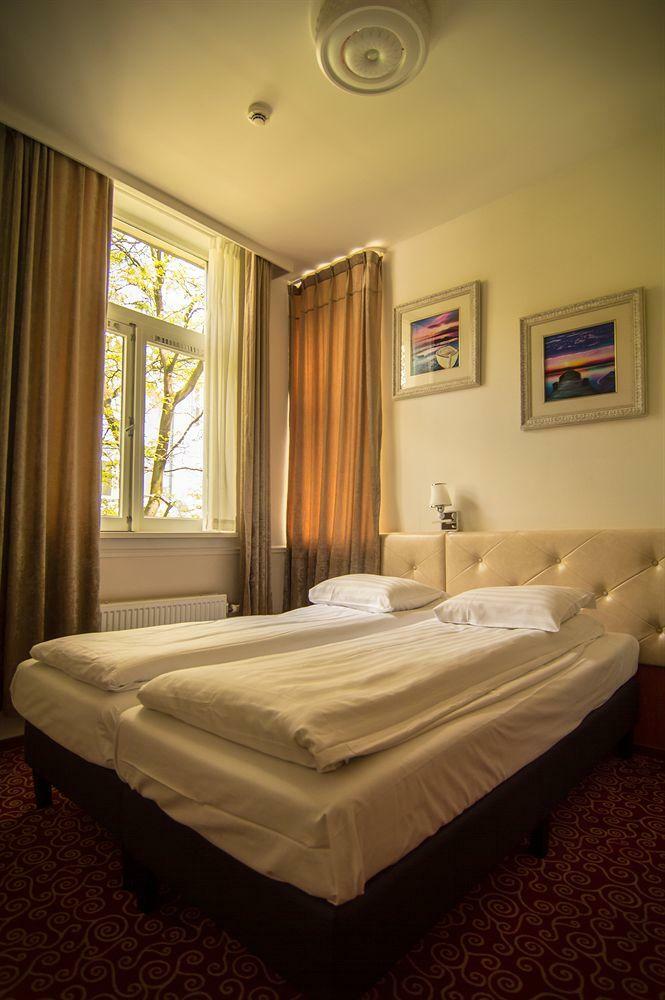 Amsterdam Downtown Hotel