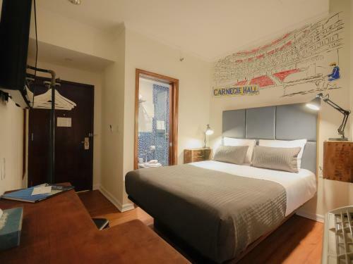 Hotel Azure