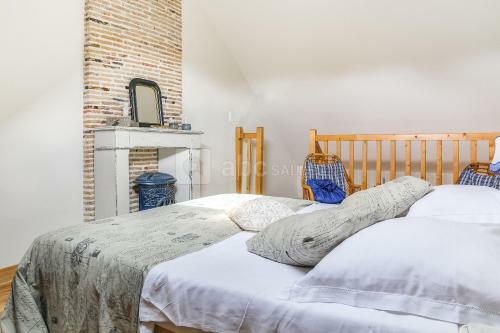 Bed & Breakfast Manoir De La Haute Pilais