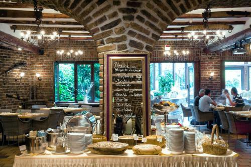 Hotel Gut H�hne