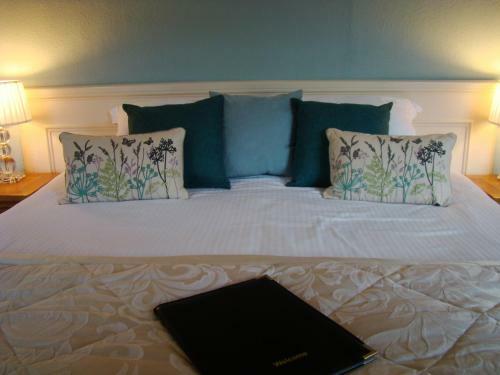 Hostal Pine Lodge