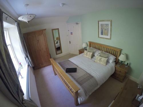 Hostal Pine Lodge