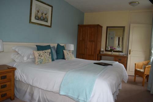 Hostal Pine Lodge