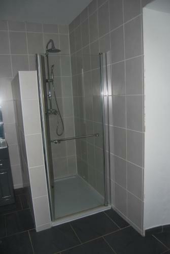 Hostal Chambre D'h�tes La Prade