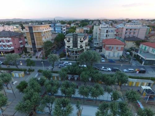 Amba Hotel