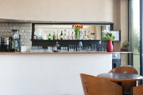 Amba Hotel
