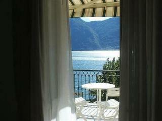 Hotel Taverna Bleu