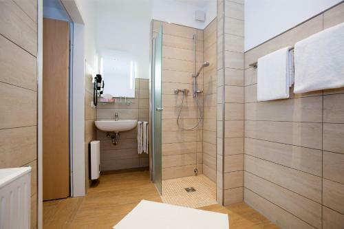 Hostal Mittelrhein Pension