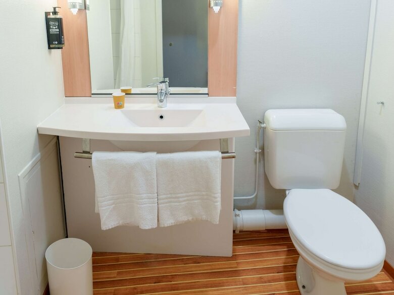 Hotel Ibis Saint Quentin Basilique