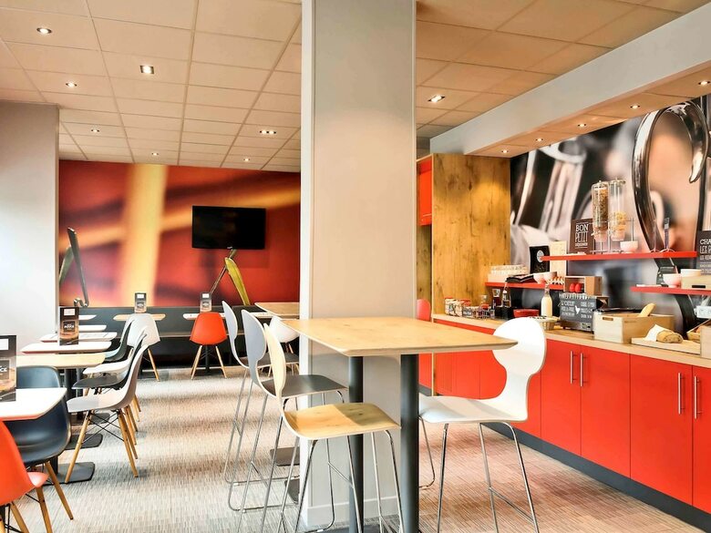 Hotel Ibis Saint Quentin Basilique
