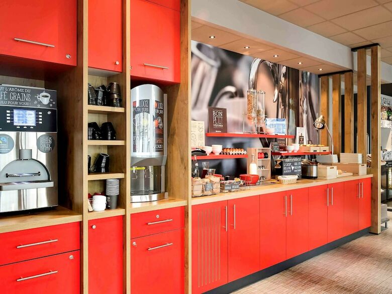Hotel Ibis Saint Quentin Basilique