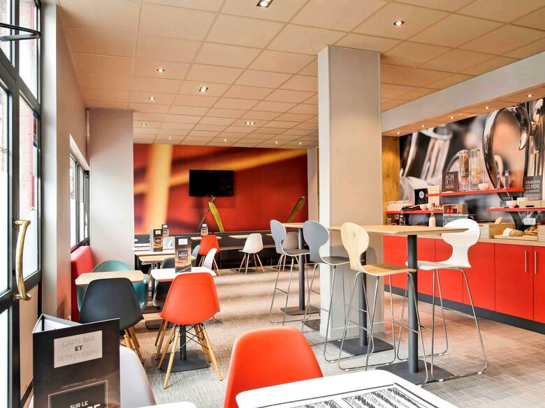 Hotel Ibis Saint Quentin Basilique