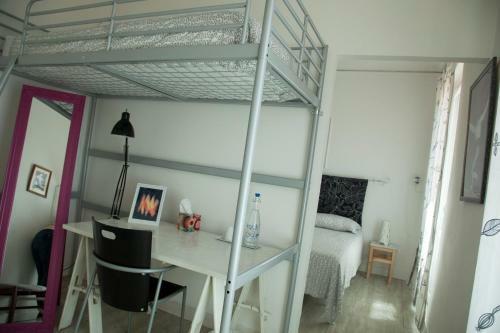 Break And Bed