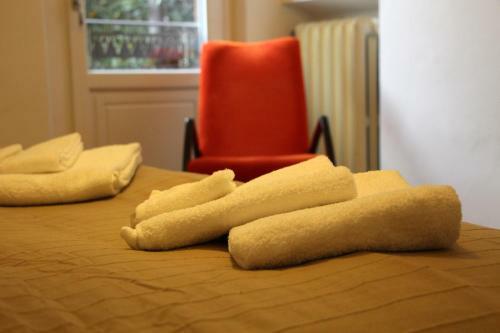 Break And Bed