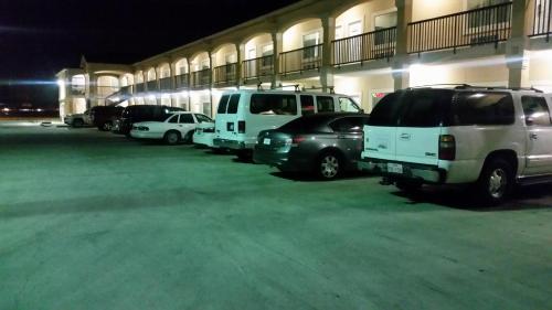 Motel Extend A Suites Victoria