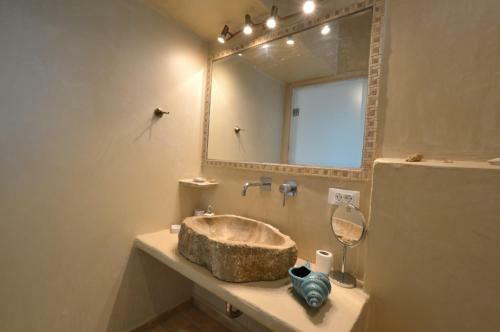 Kathara Bay Apartments