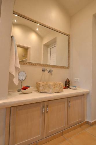 Kathara Bay Apartments