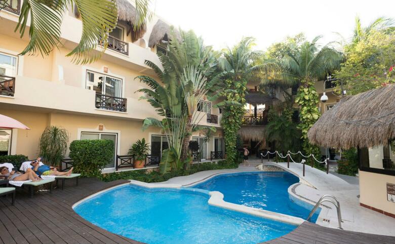 Hotel Riviera Del Sol