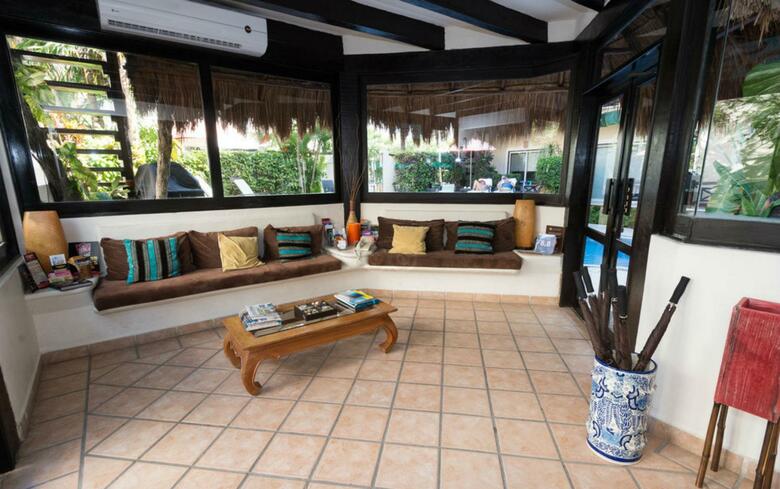 Hotel Riviera Del Sol