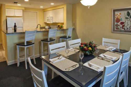 Hotel Waterside Resort By Spinnaker