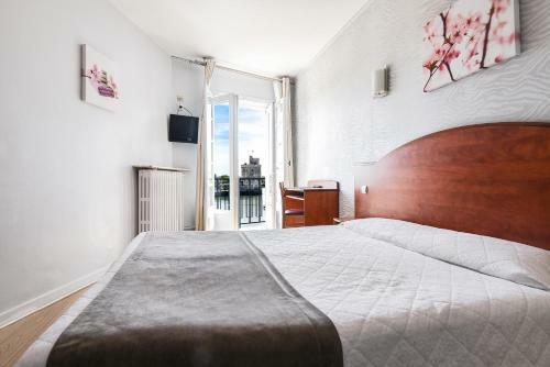 Hotel H�tel Le Rupella