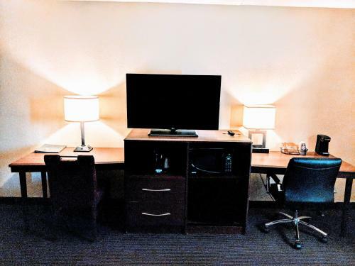 Americinn Hotel And Suites - Grand Forks