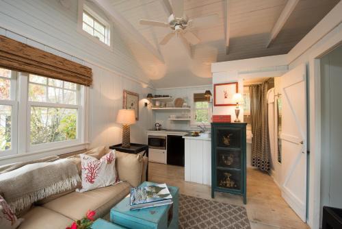 The Cottages At Cabot Cove