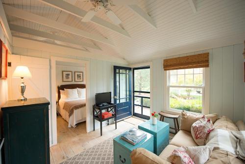 The Cottages At Cabot Cove