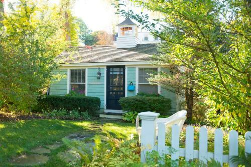 The Cottages At Cabot Cove
