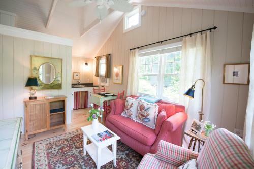 The Cottages At Cabot Cove