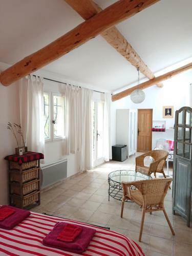 Bed & Breakfast Les Montades Chambres D'h�tes