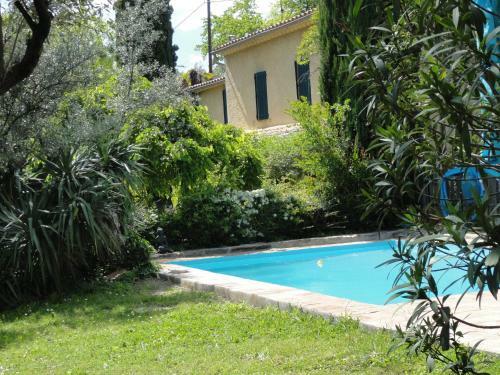 Bed & Breakfast Les Montades Chambres D'h�tes