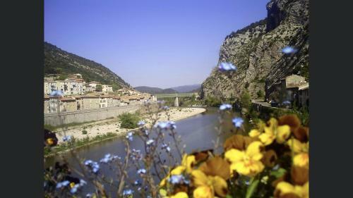Bed & Breakfast Les Montades Chambres D'h�tes