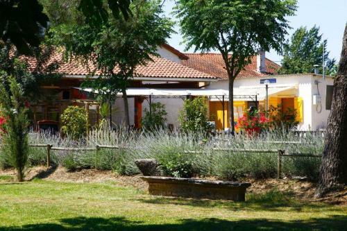 Camping Et Chambres D'h�tes Le Pessac