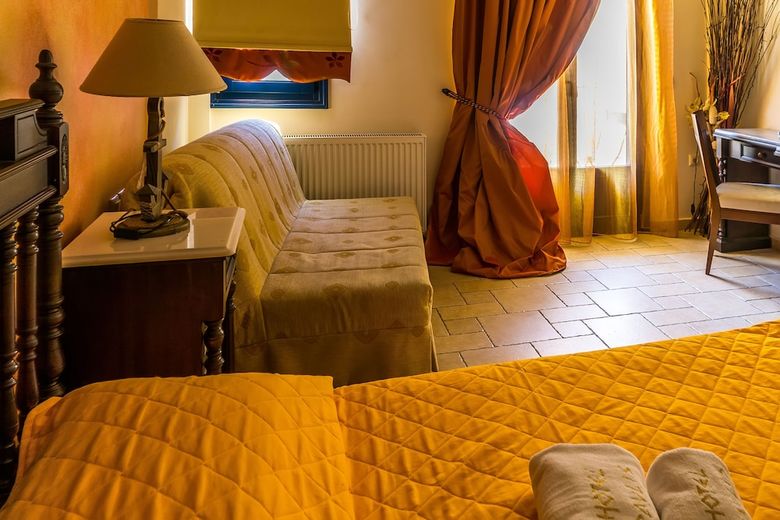 Hostal Epavlis Boutique