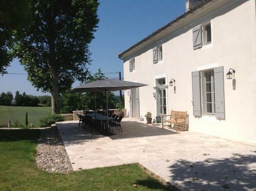 Bed & Breakfast Chambres D'h�tes Caubel
