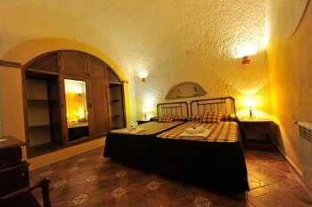Agroturismo Cuevas La Granja