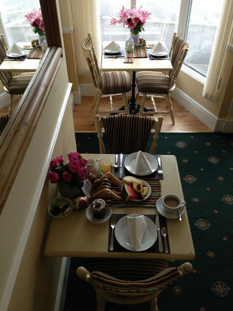 Hostal Devonshire House