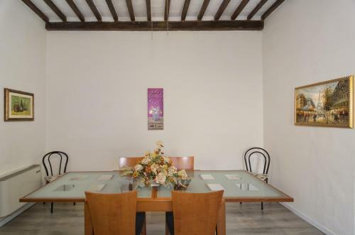 Tuscan Sun Holiday Apartments