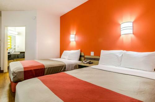 Motel 6 Kearney