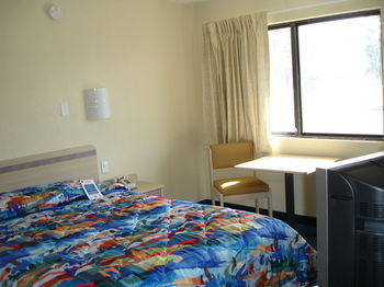 Motel 6 Janesville