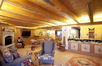 Hotel Garn� Astoria