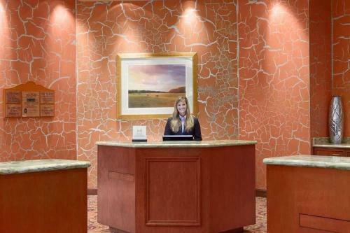 Embassy Suites East Peoria Hotel And Riverfront Conference Center