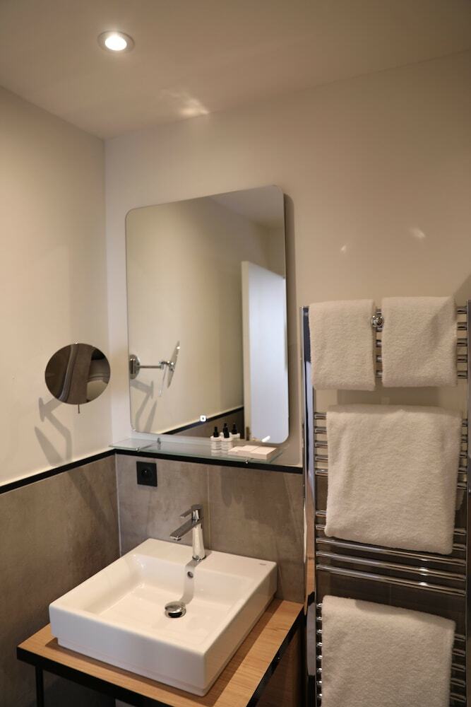 Hotel Le Jardin De Neuilly