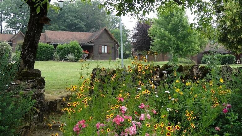 Les Chalets De Thegra