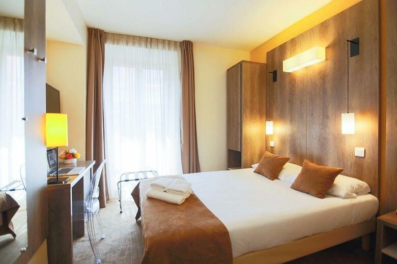 Hotel H�tel Le Seize