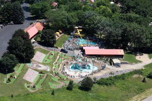 Yogi Bear's Jellystone Park Camp-resort Wisconsin Dells