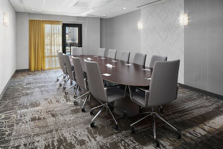Hotel Springhill Suites By Marriott Denver Airport