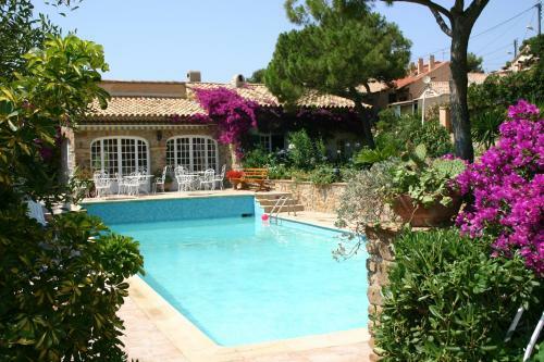 L' Escapade Hotel